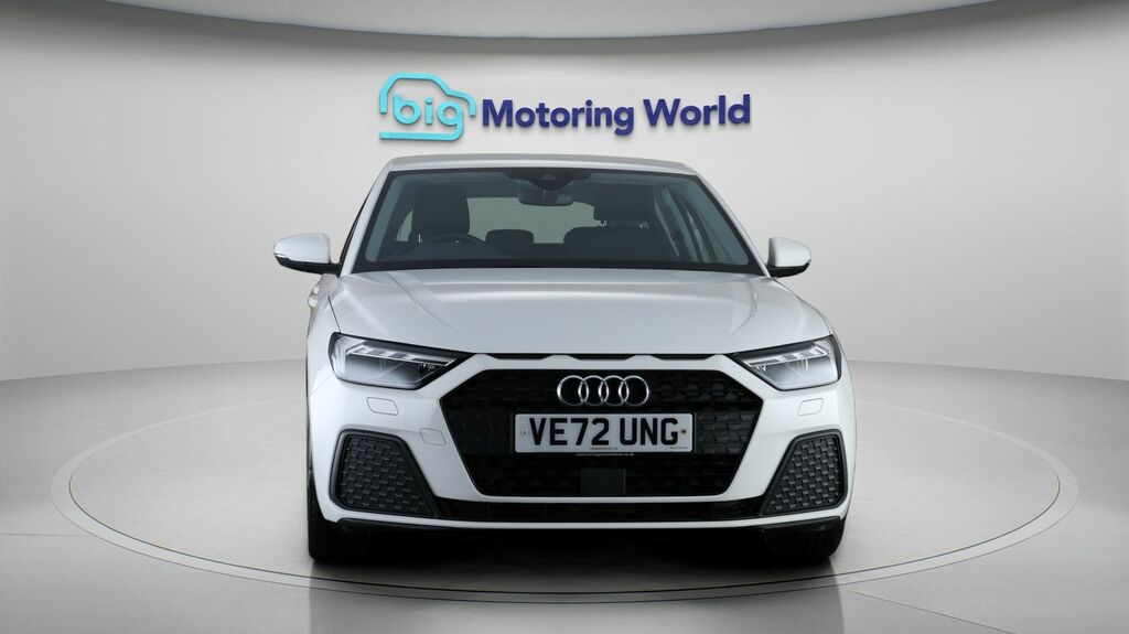 Audi A1 Technik VE72UNG White #2