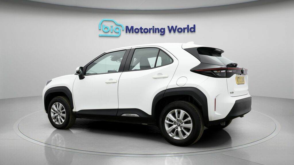 Toyota Yaris Cross Icon VE73LNR White #5