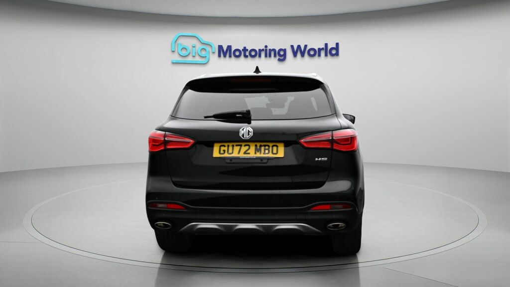 MG HS Exclusive Black #6