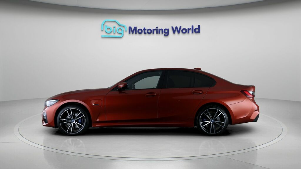 BMW 3 Series M Sport BK22ENR Orange #4