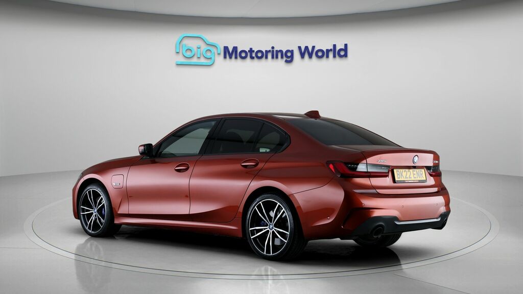 BMW 3 Series M Sport BK22ENR Orange #5