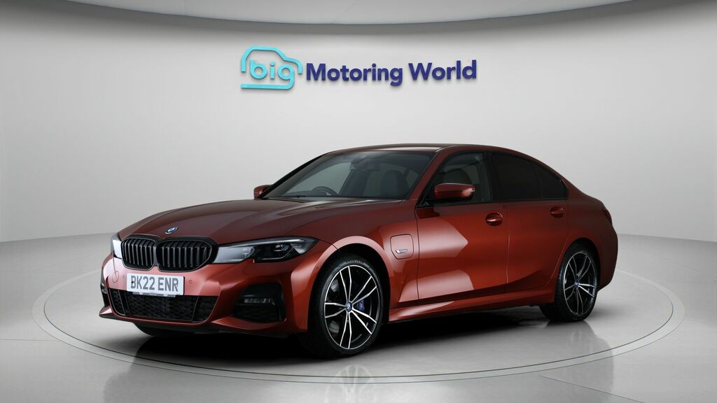 BMW 3 Series M Sport BK22ENR Orange #3
