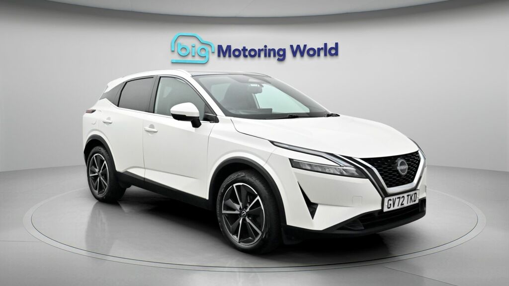 Nissan Qashqai Tekna White
