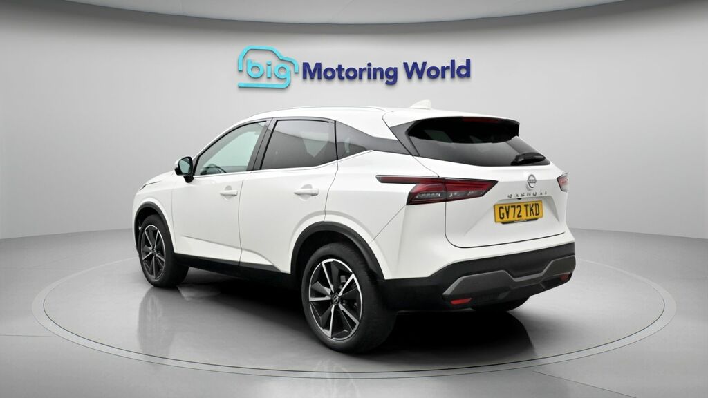 Nissan Qashqai Tekna White #5