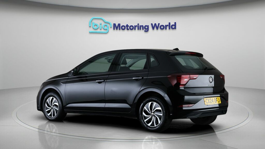 Volkswagen Polo Life CX24OFJ Black #5