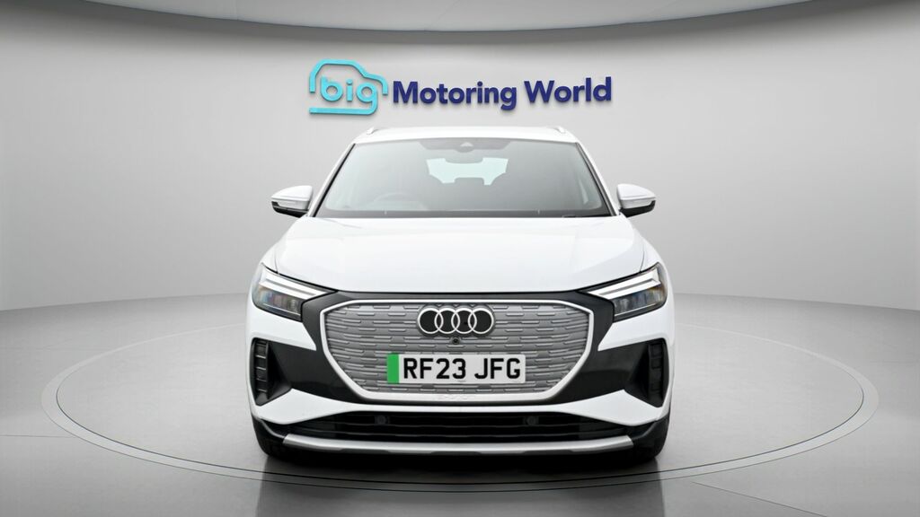 Audi Q4 E Tron Sport White #2