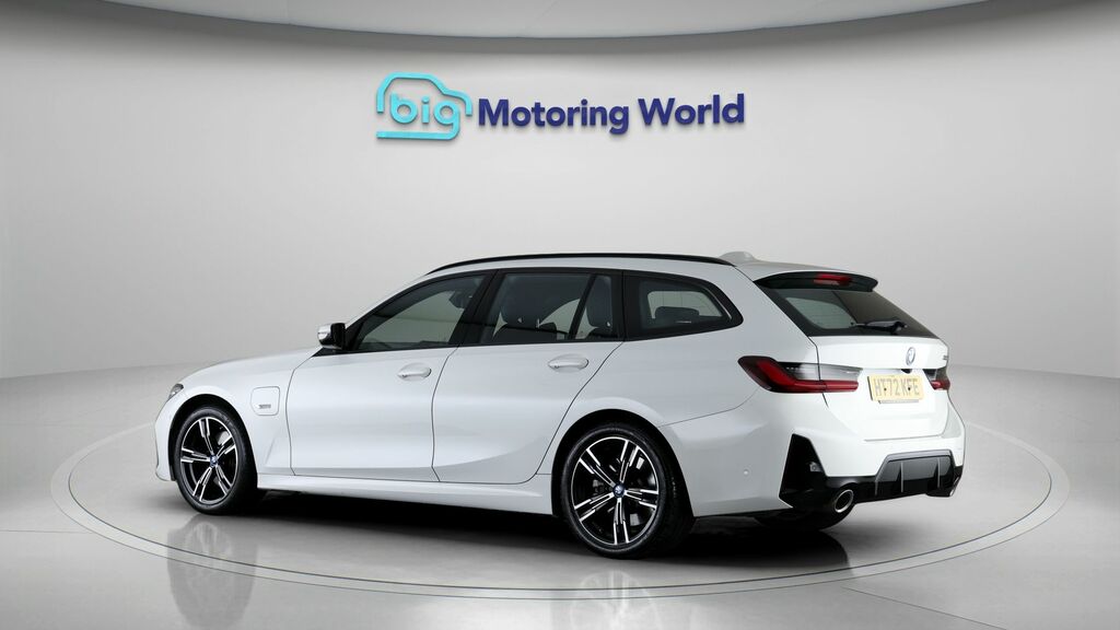 BMW 3 Series M Sport HT72KFE White #5