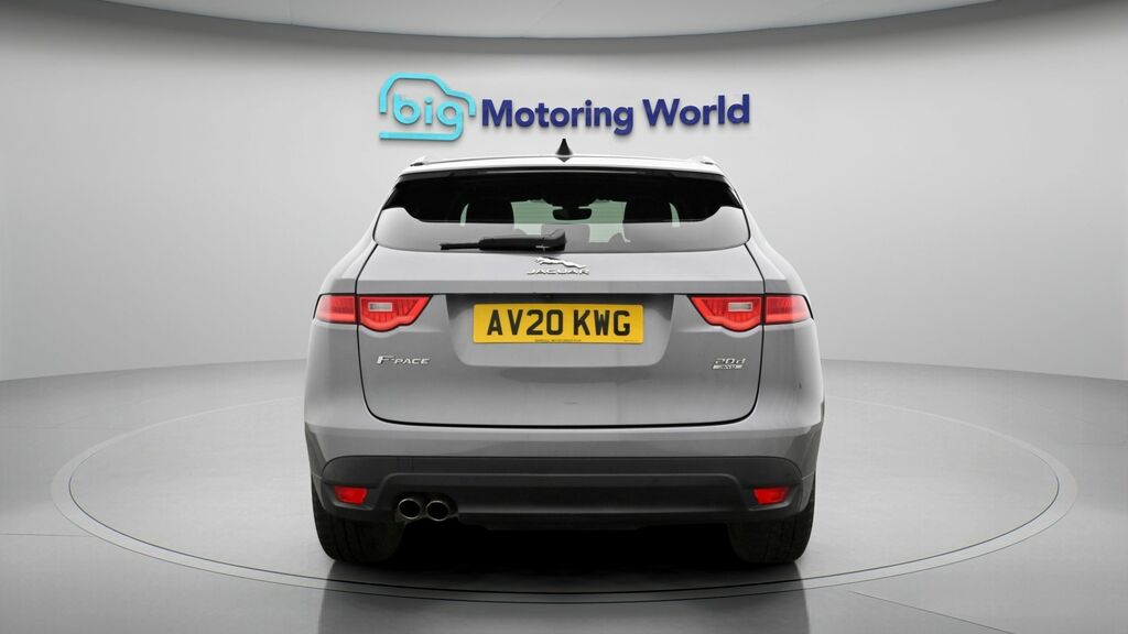 Jaguar F-Pace Chequered Flag AV20KWG Grey #6