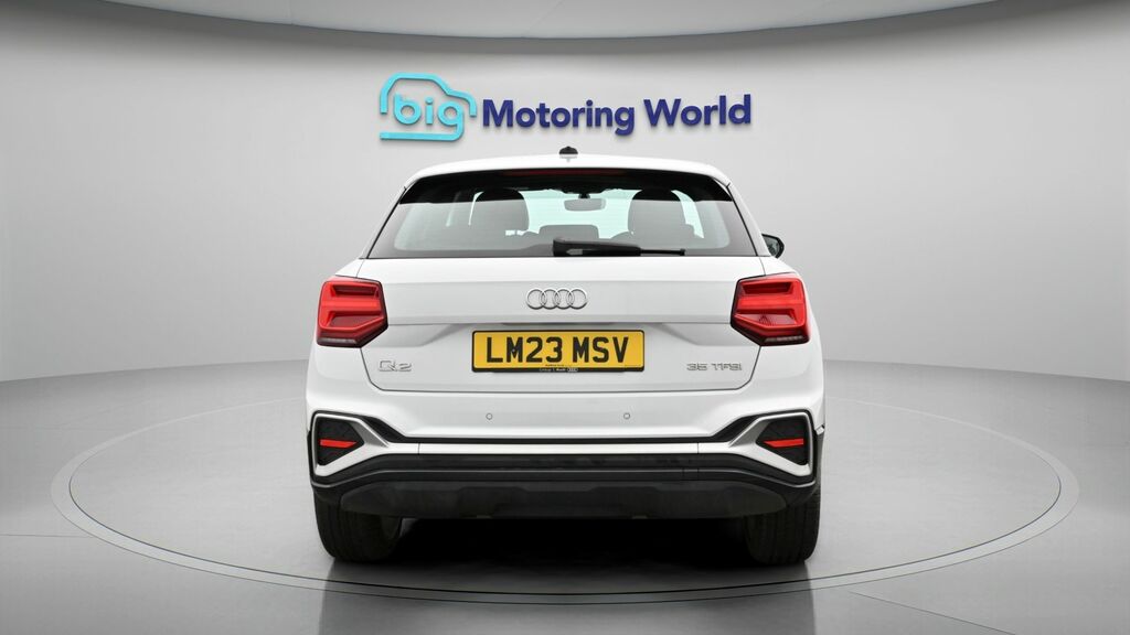 Audi Q2 S Line LM23MSV White #6