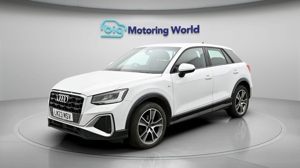 Audi Q2 S Line LM23MSV White #3