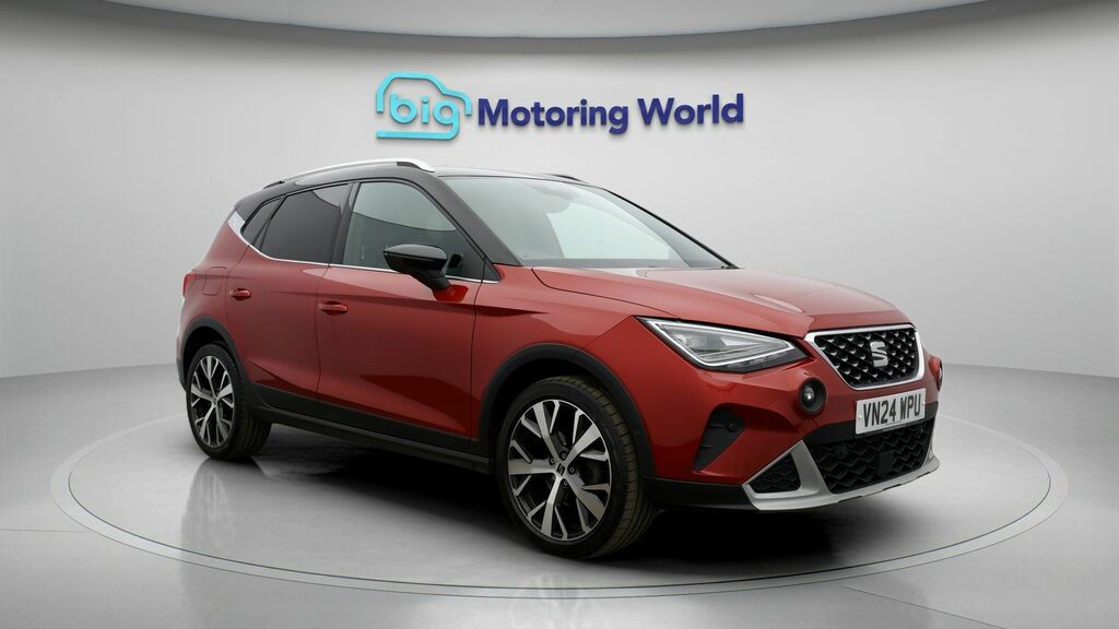 Seat Arona Xperience Lux Red