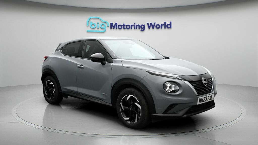 Nissan Juke N-connecta Grey