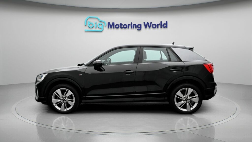 Audi Q2 S Line PF23KXM Black #4