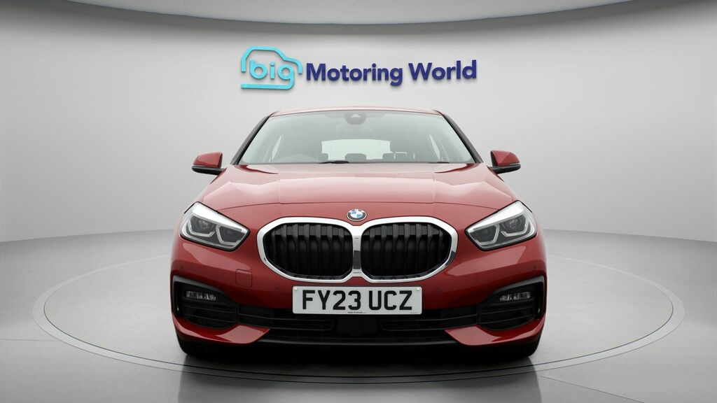 BMW 1 Series Se Red #2