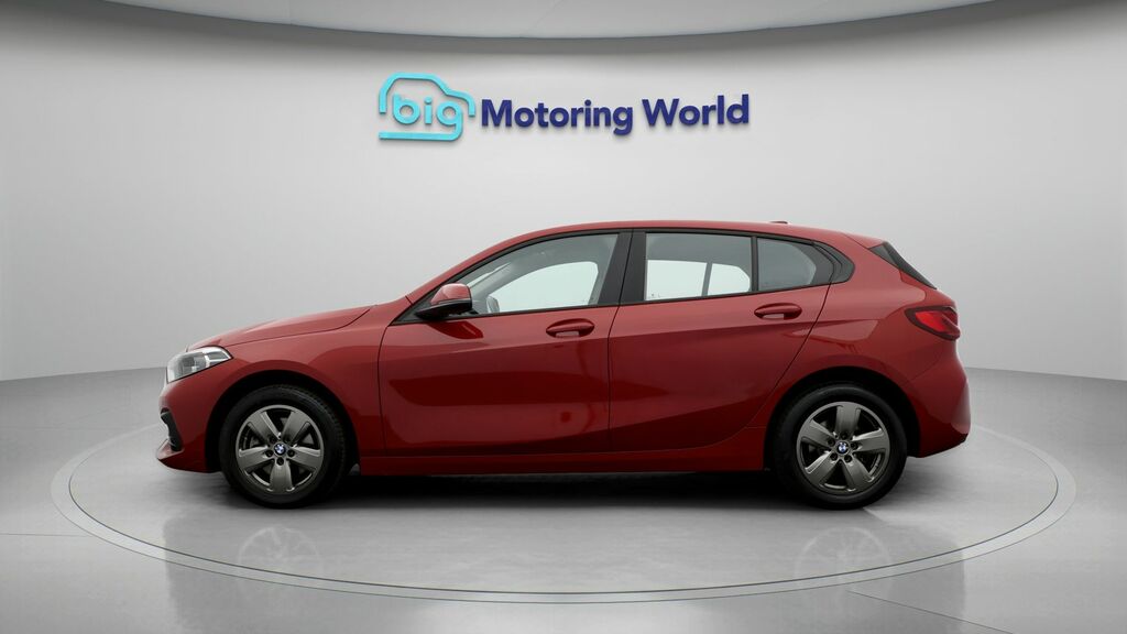 BMW 1 Series Se Red #4