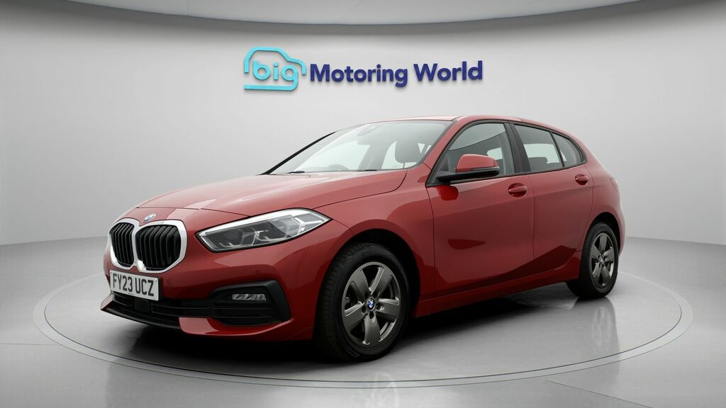 BMW 1 Series Se Red #3