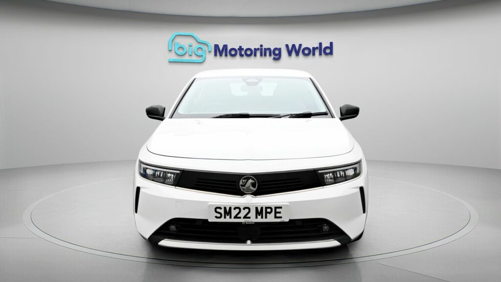 Vauxhall Astra Design White #2