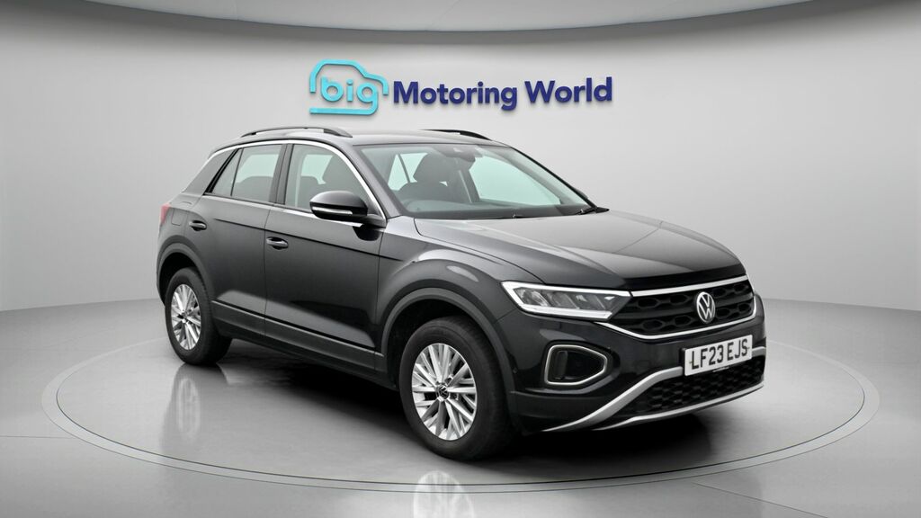 Volkswagen T-Roc Life Black