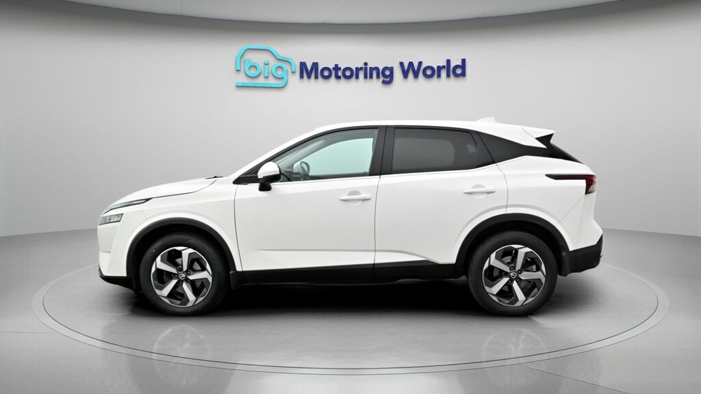 Nissan Qashqai N-connecta SJ22VCV White #4