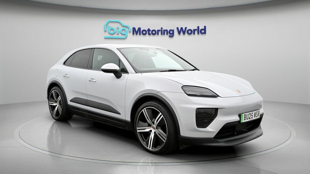 Porsche Macan 4 Grey