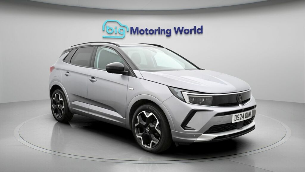 Vauxhall Grandland Ultimate Grey