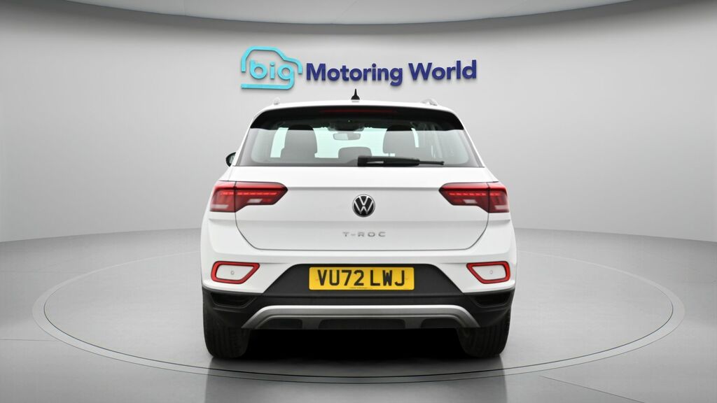 Volkswagen T-Roc Life VU72LWJ White #6