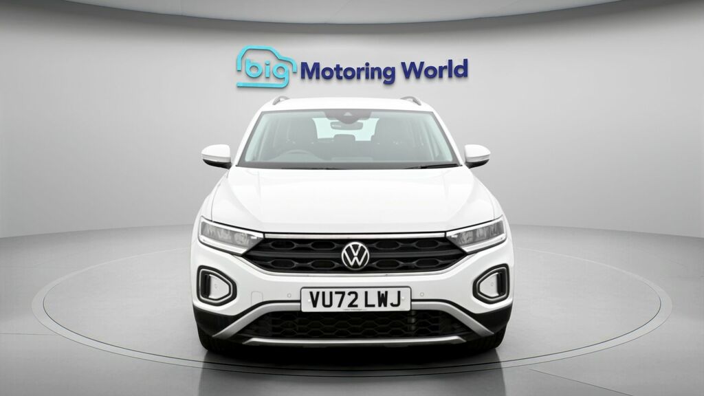 Volkswagen T-Roc Life VU72LWJ White #2