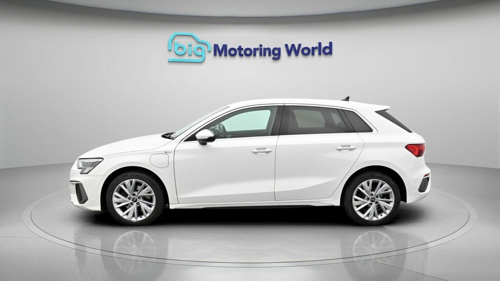 Audi A3 S Line SG22UEO White #4