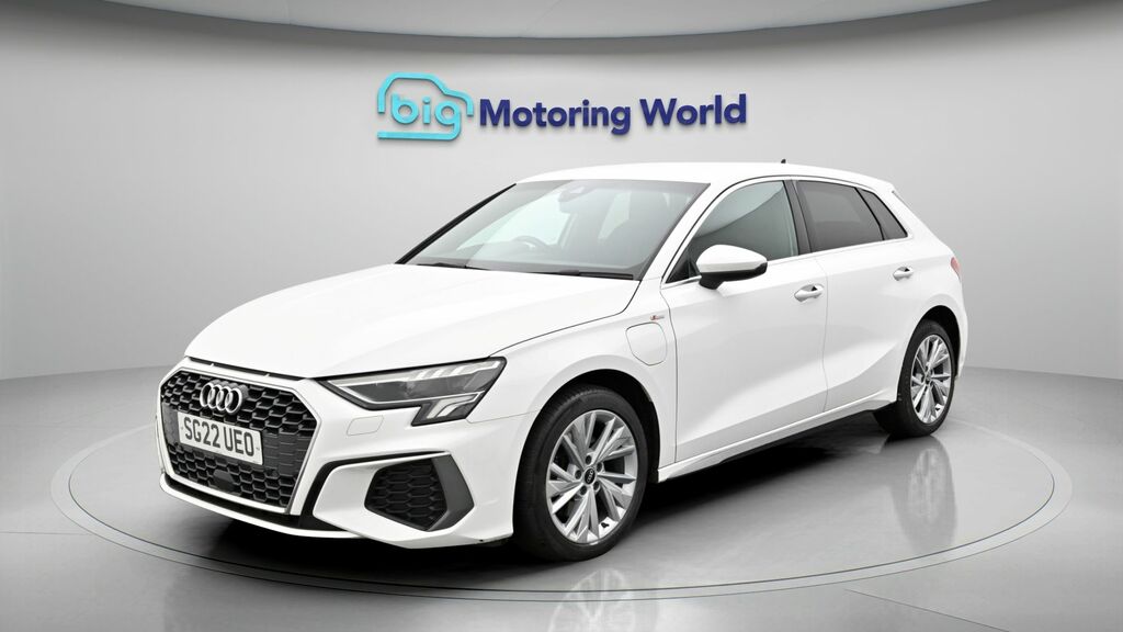 Audi A3 S Line SG22UEO White #3