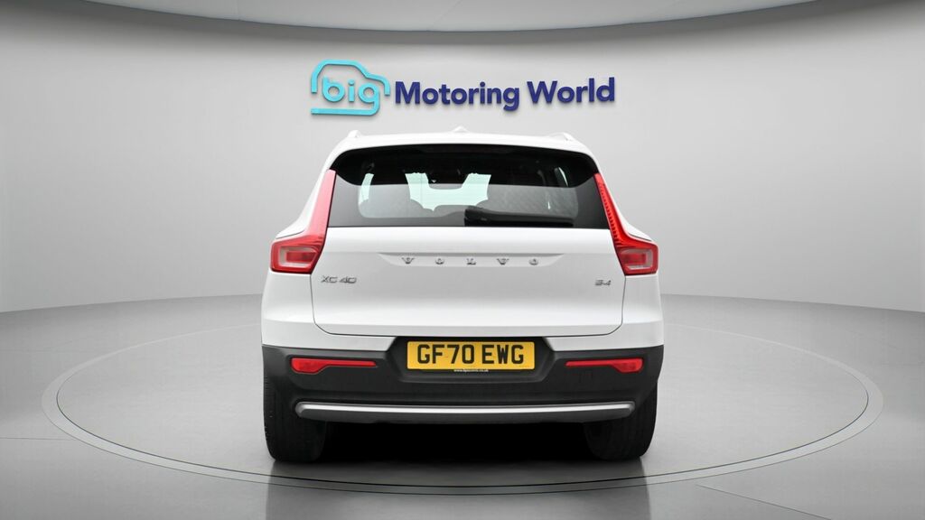 Volvo XC40 Inscription Pro GF70EWG White #6