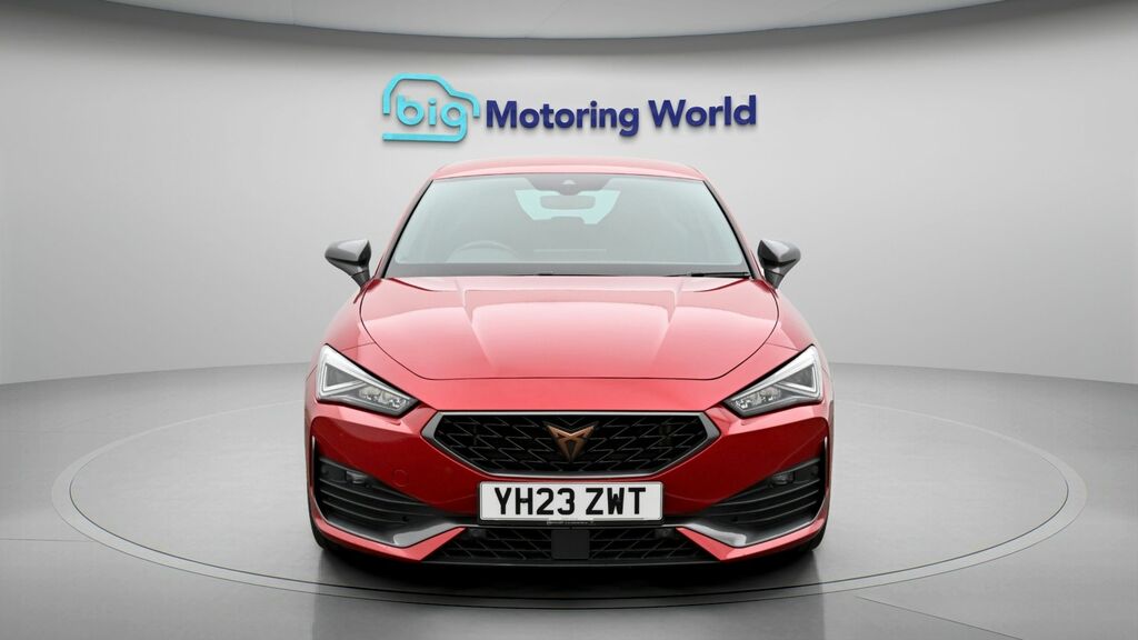 Cupra Leon Vz2 YH23ZWT Red #2