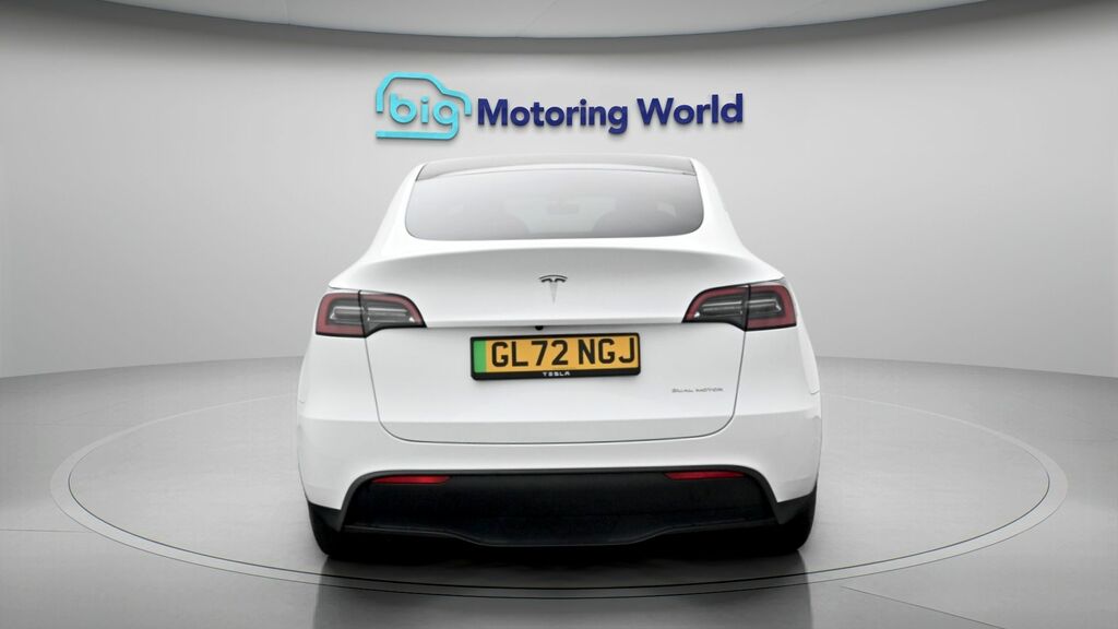Tesla Model Y Long Range GL72NGJ White #6