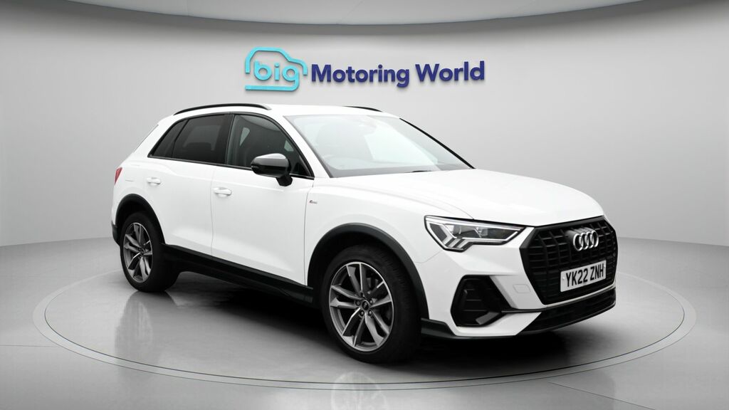 Audi Q3 Black Edition White