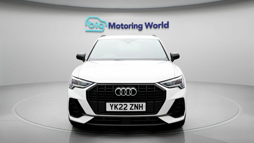 Audi Q3 Black Edition YK22ZNH White #2
