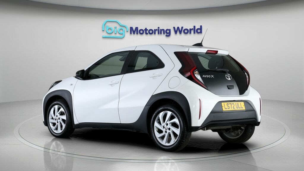Toyota Aygo X Pure White #5