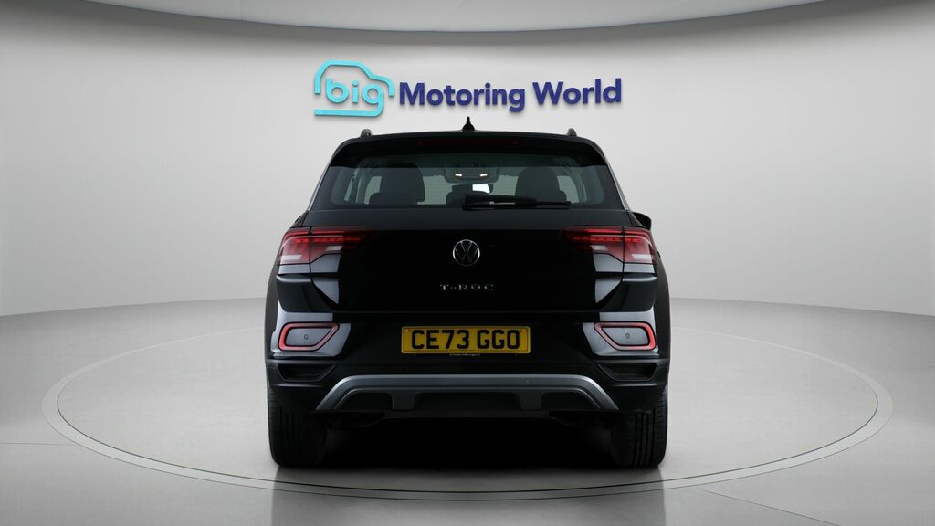 Volkswagen T-Roc Life CE73GGO Black #6