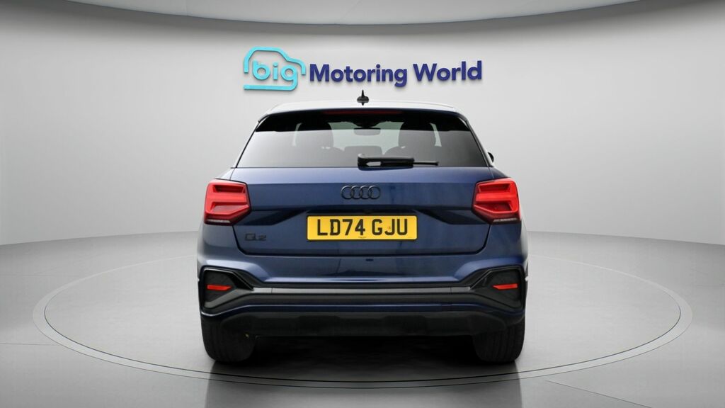Audi Q2 Black Edition LD74GJU Blue #6