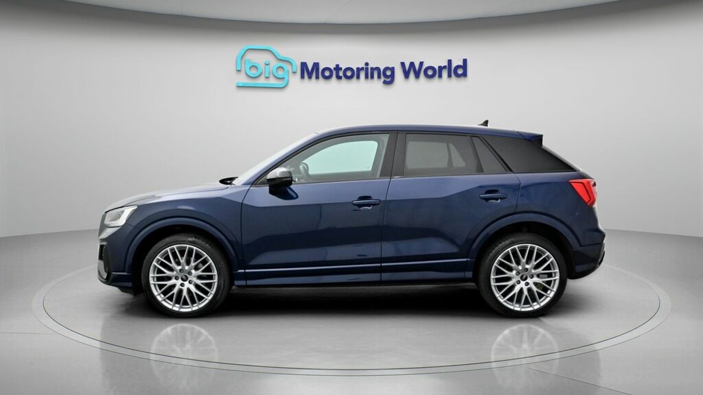 Audi Q2 Black Edition LD74GJU Blue #4