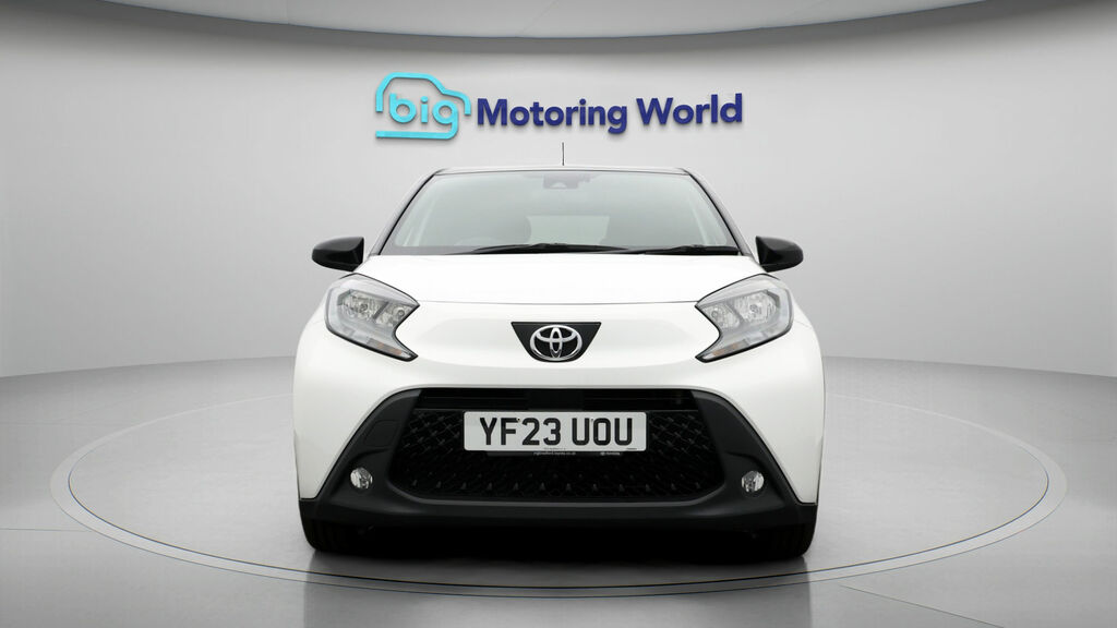 Toyota Aygo X Edge YF23UOU White #2