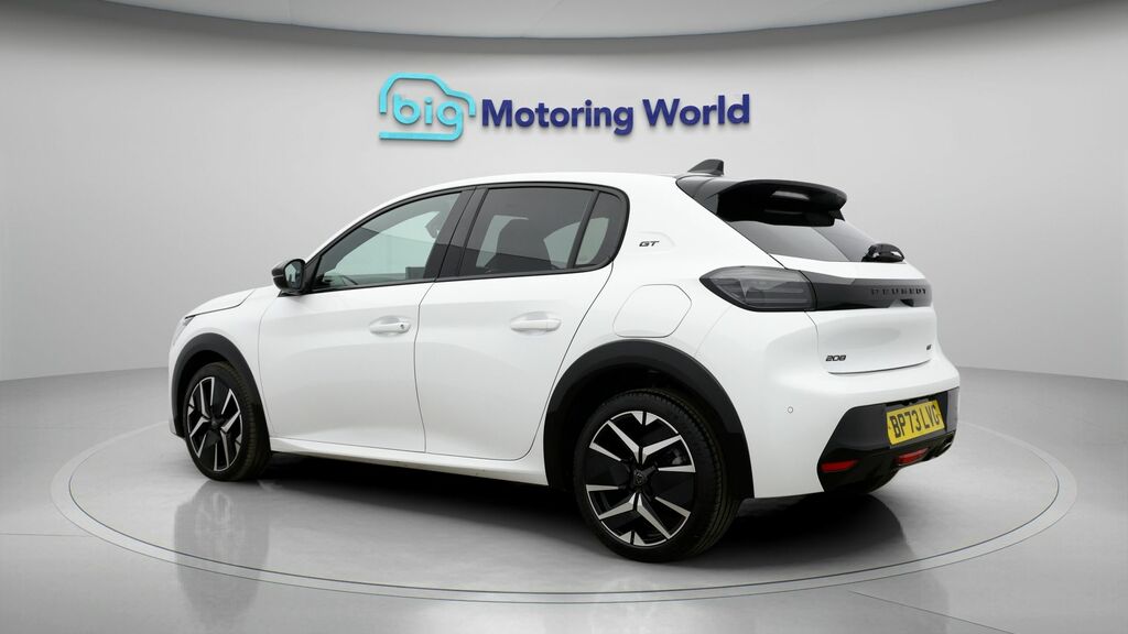 Peugeot 208 Gt White #5