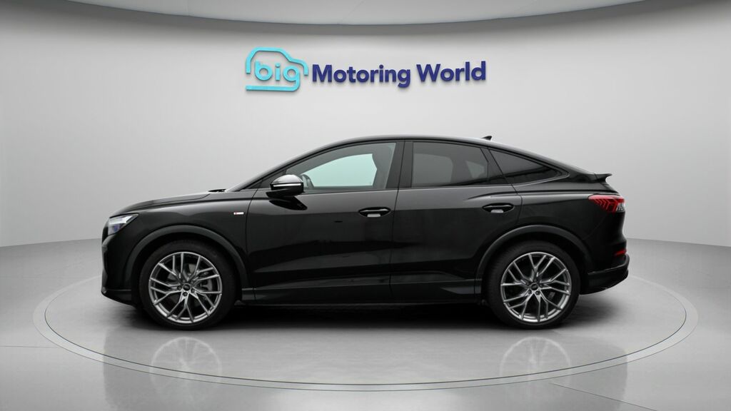 Audi Q4 E Tron Black Edition BL75XYN Black #4