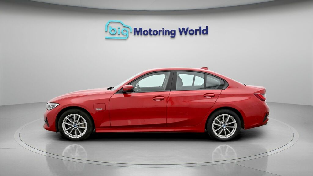 BMW 3 Series Se Pro KN22GPF Red #4