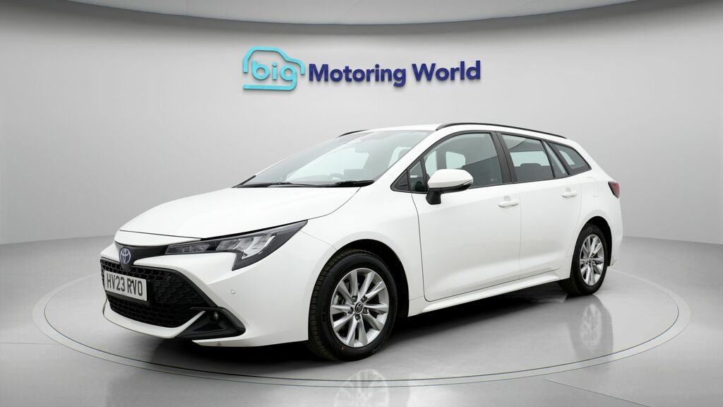 Toyota Corolla Icon HV23RVO White #3