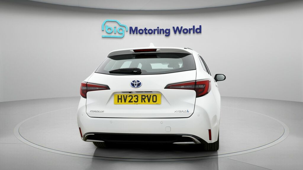 Toyota Corolla Icon HV23RVO White #6