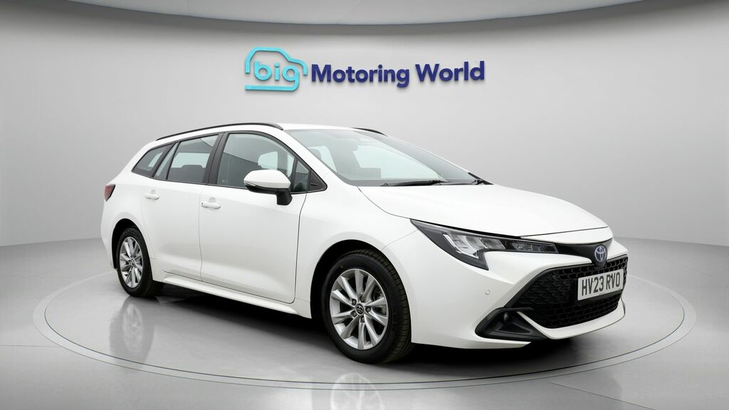 Toyota Corolla Icon White