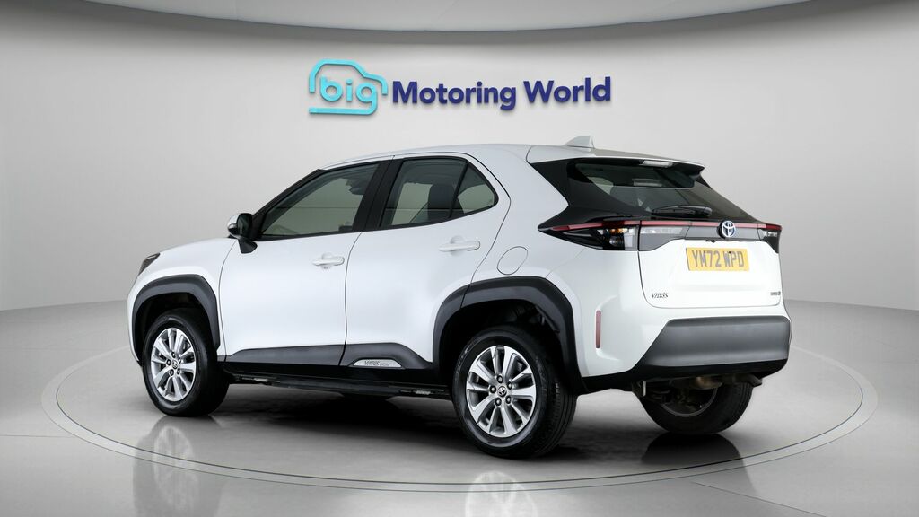 Toyota Yaris Cross Icon YM72WPD White #5