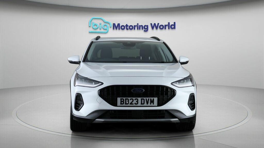 Ford Focus Active White #2