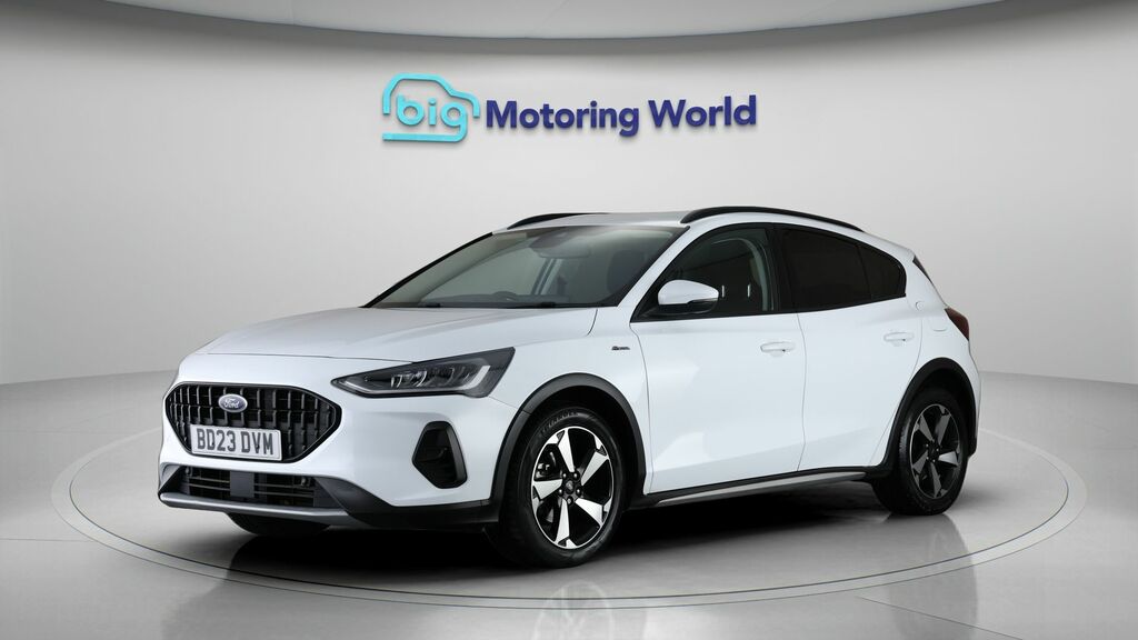 Ford Focus Active White #3