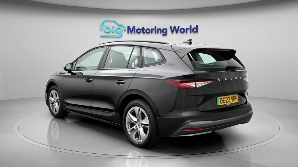 Skoda ENYAQ 60 Black #5