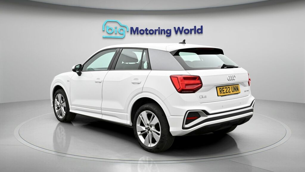 Audi Q2 S Line RE22UNM White #5